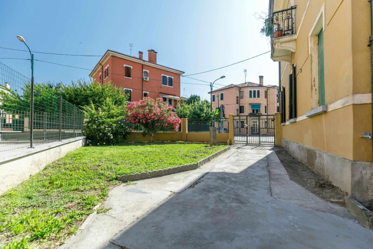 Apartamento 11 Venice Garden Private Garden Parking Free Marghera Exterior foto